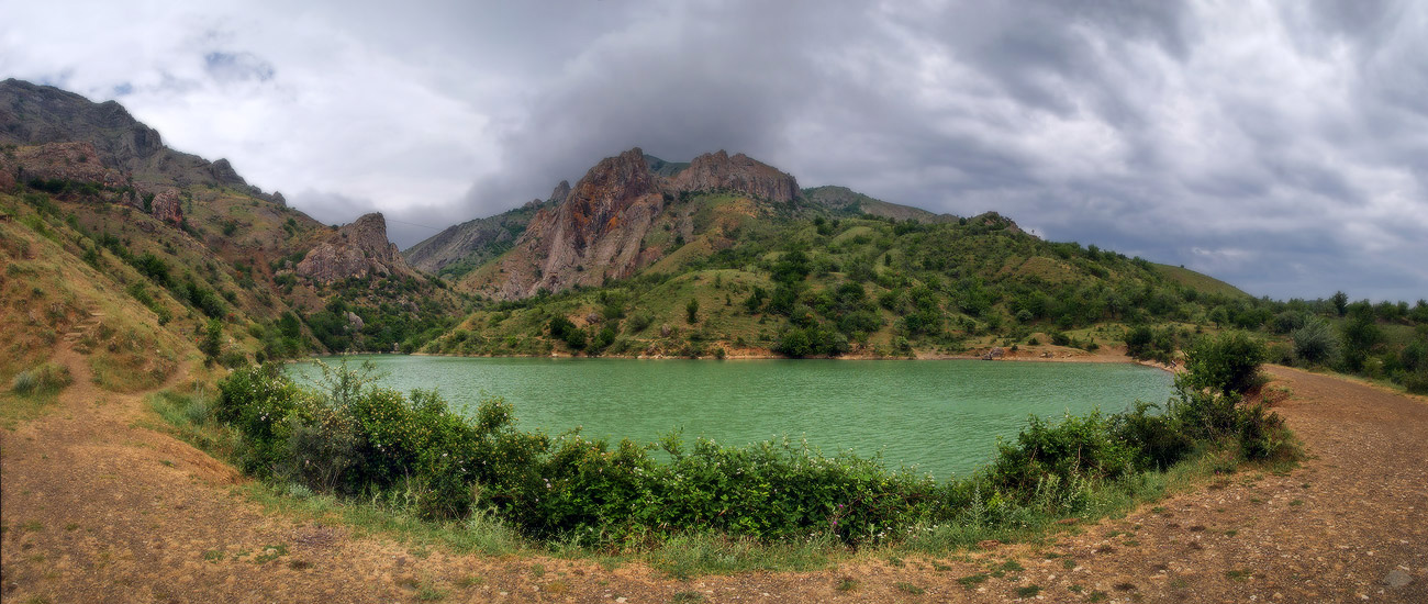 "Смарагдове озеро" в урочищі Панагія (Зеленогір'я)