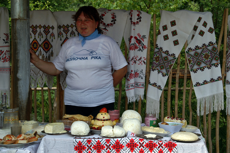Фестиваль "Молочна ріка" в селі Стужиця