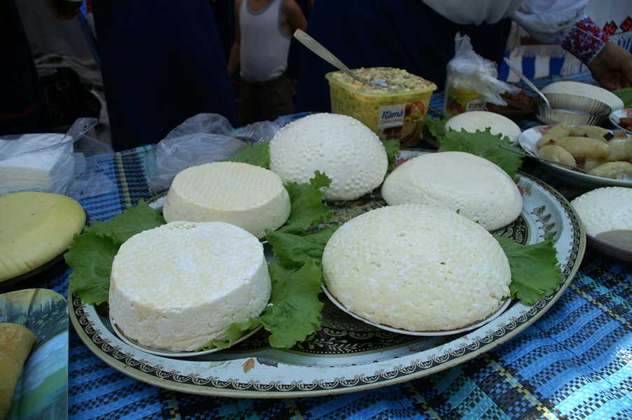 Фестиваль сиру "Молочна ріка"