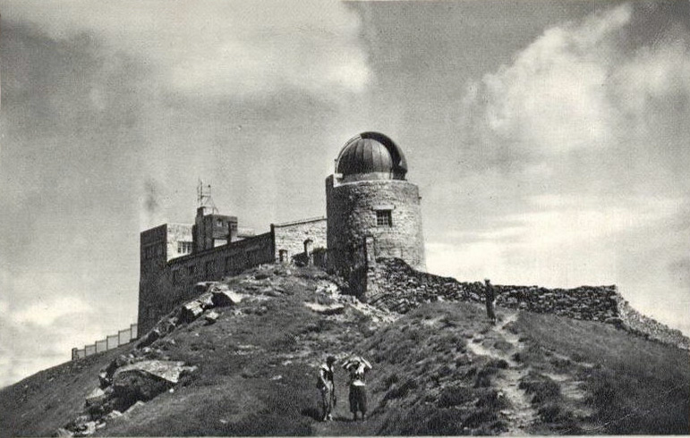 Будівництво обсерваторії на горі Піп Іван