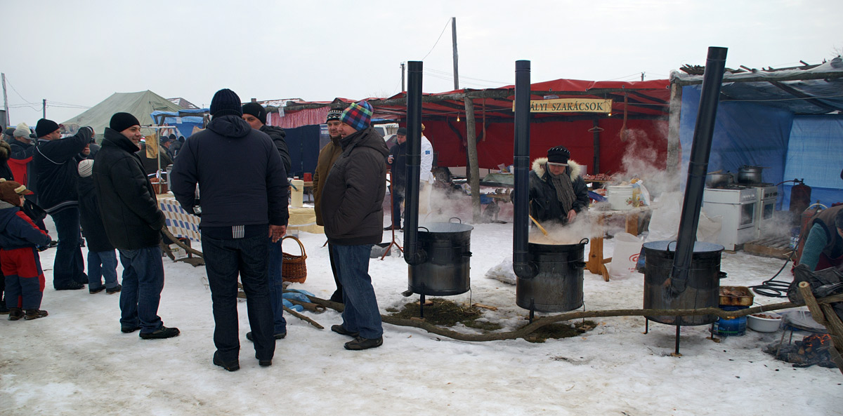 Фестиваль гентешів - різників свиней в с. Геча (2012)